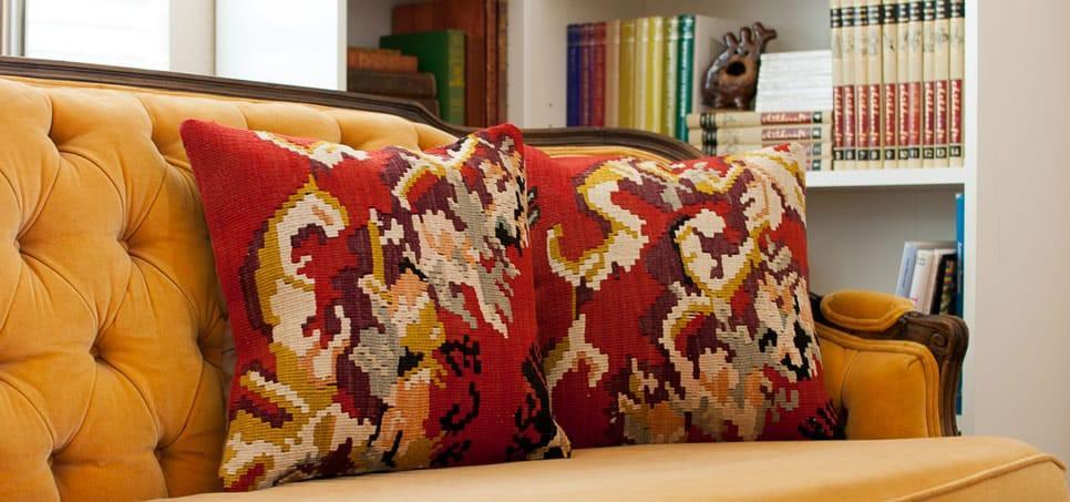 https://www.kilimpillowstore.com/cdn/shop/files/kilim-pillows_1600x.jpg?v=1614329268